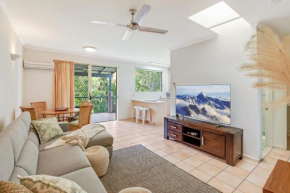 Baden 28 - Rainbow Shores - Pool - Aircon - Walk to beach